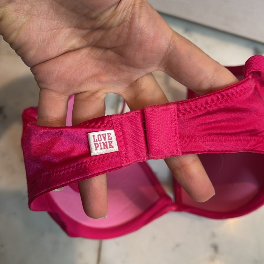 Love pink bra - Picture 7 of 7